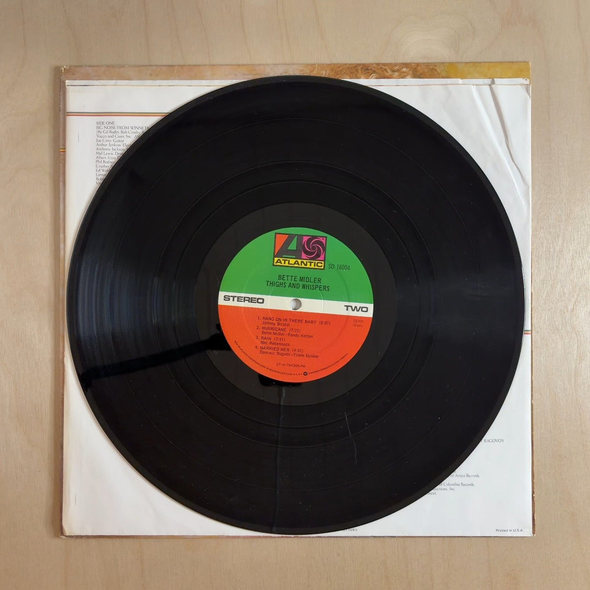 Bette Midler – Thighs And Whispers – record label