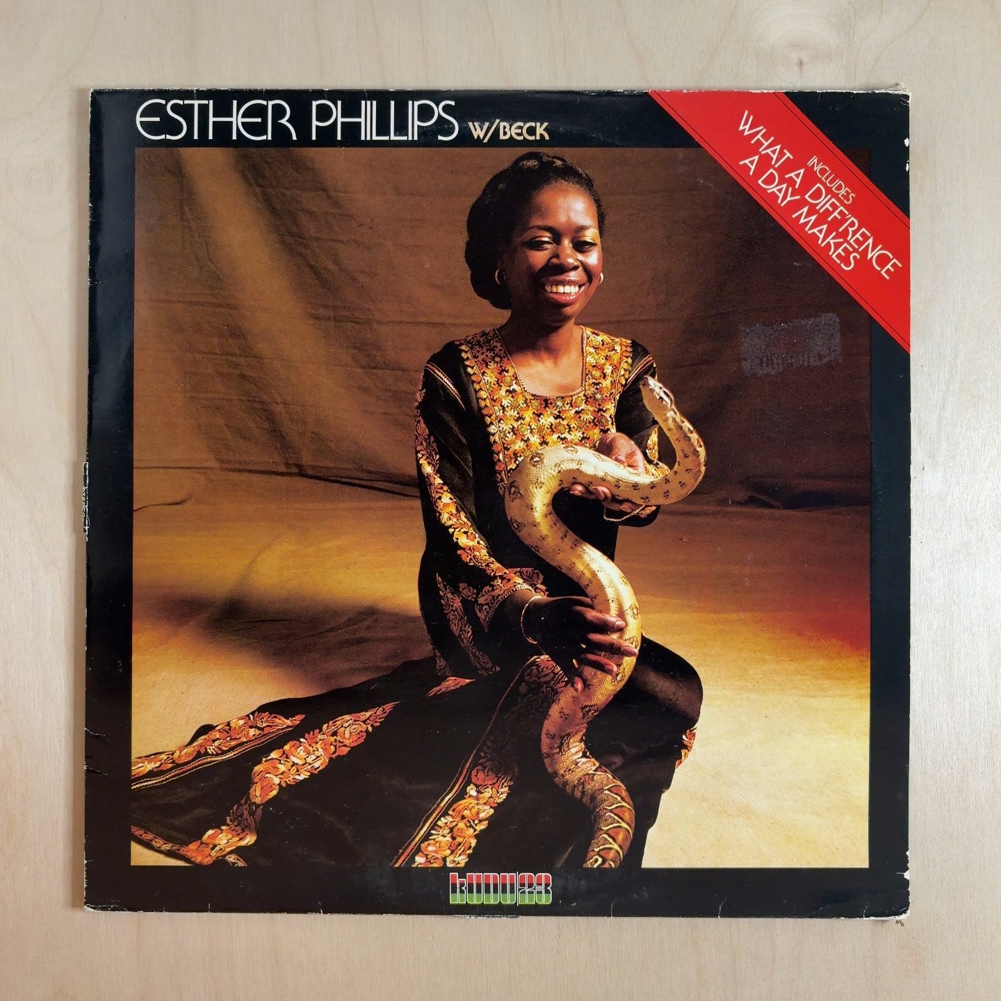 Esther Phillips, Joe Beck – What A Diff'rence A Day Makes – front cover