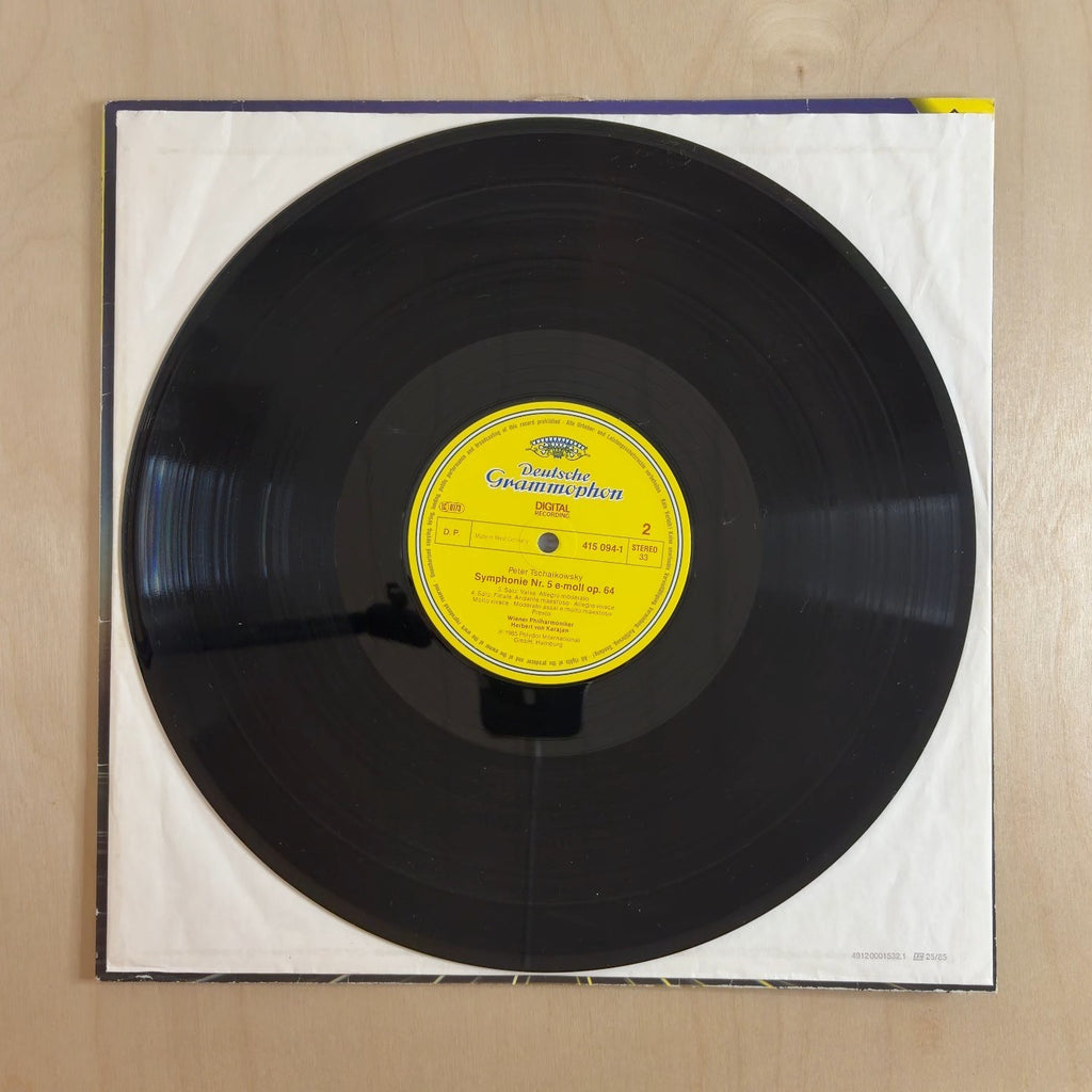 Pyotr Ilyich Tchaikovsky, Wiener Philharmoniker, Herbert von Karajan – Symphonie No.5 – record label