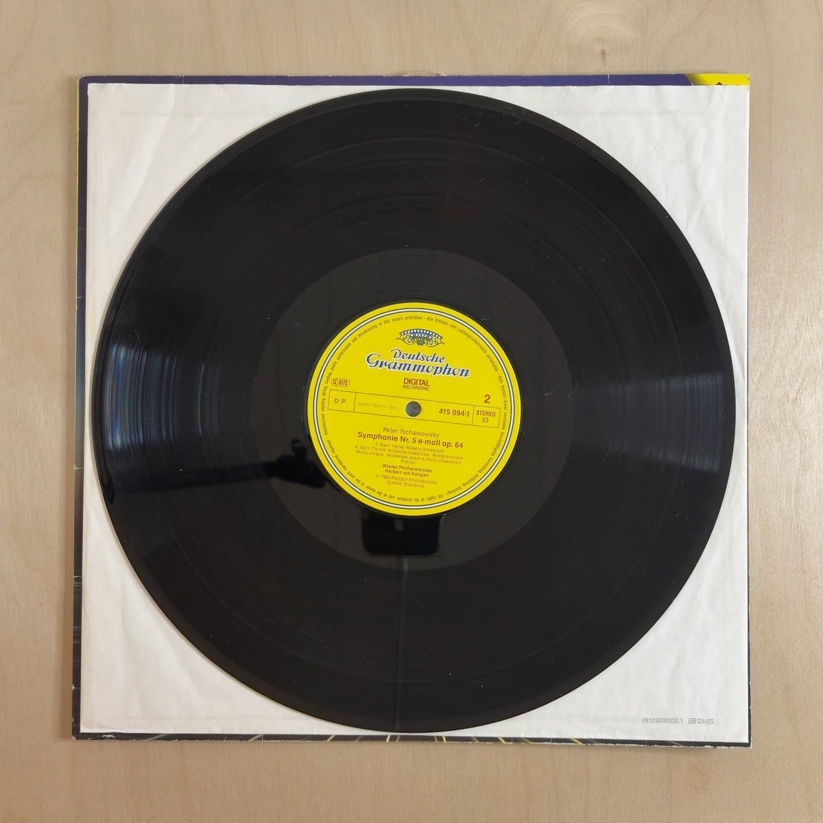 Pyotr Ilyich Tchaikovsky, Wiener Philharmoniker, Herbert von Karajan – Symphonie No.5 – record label