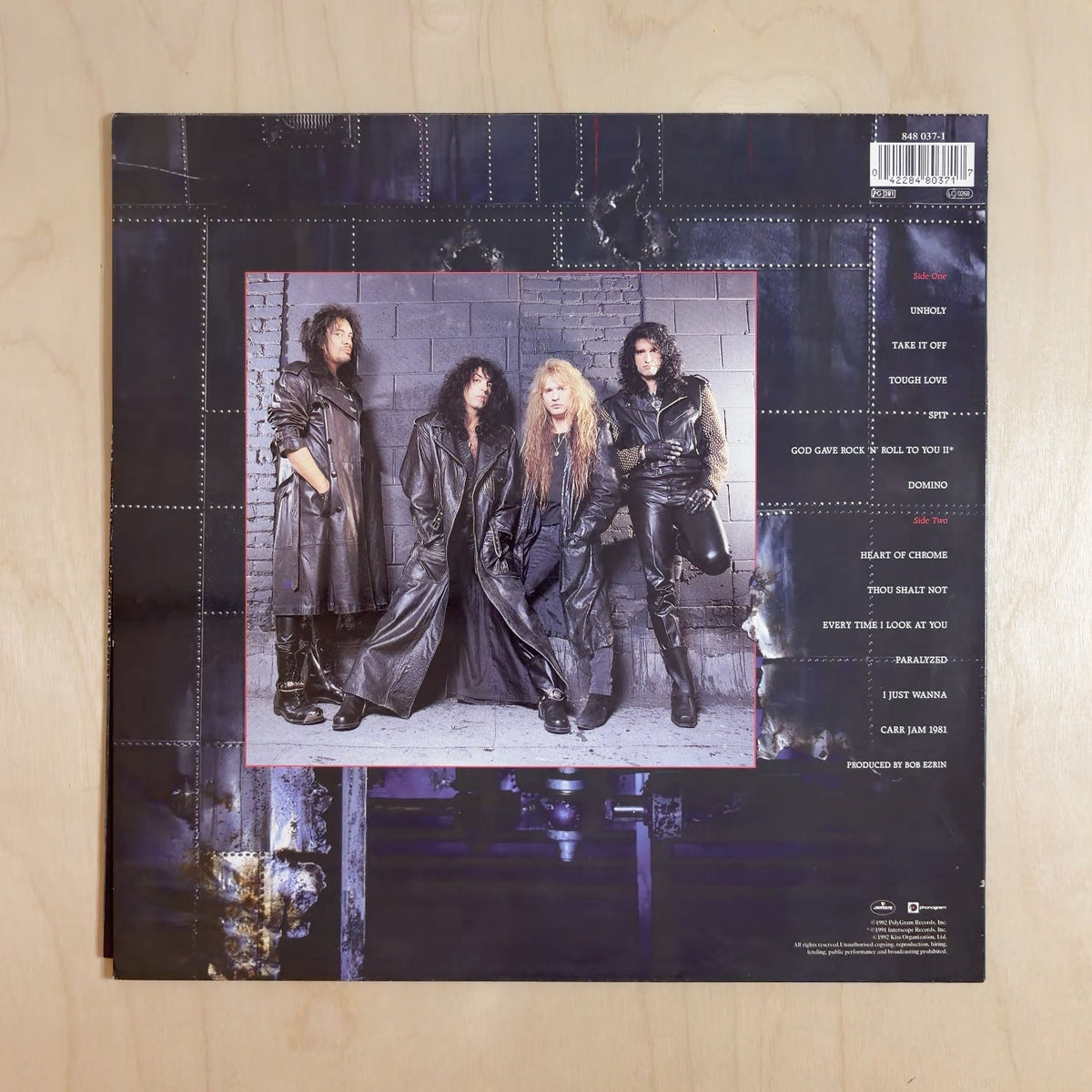 Kiss – Revenge