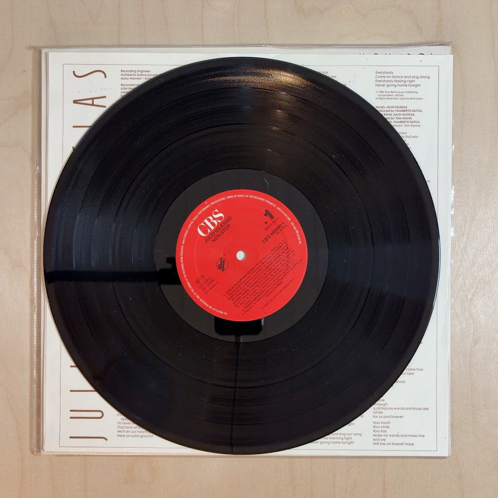 Julio Iglesias – Non-Stop – record label
