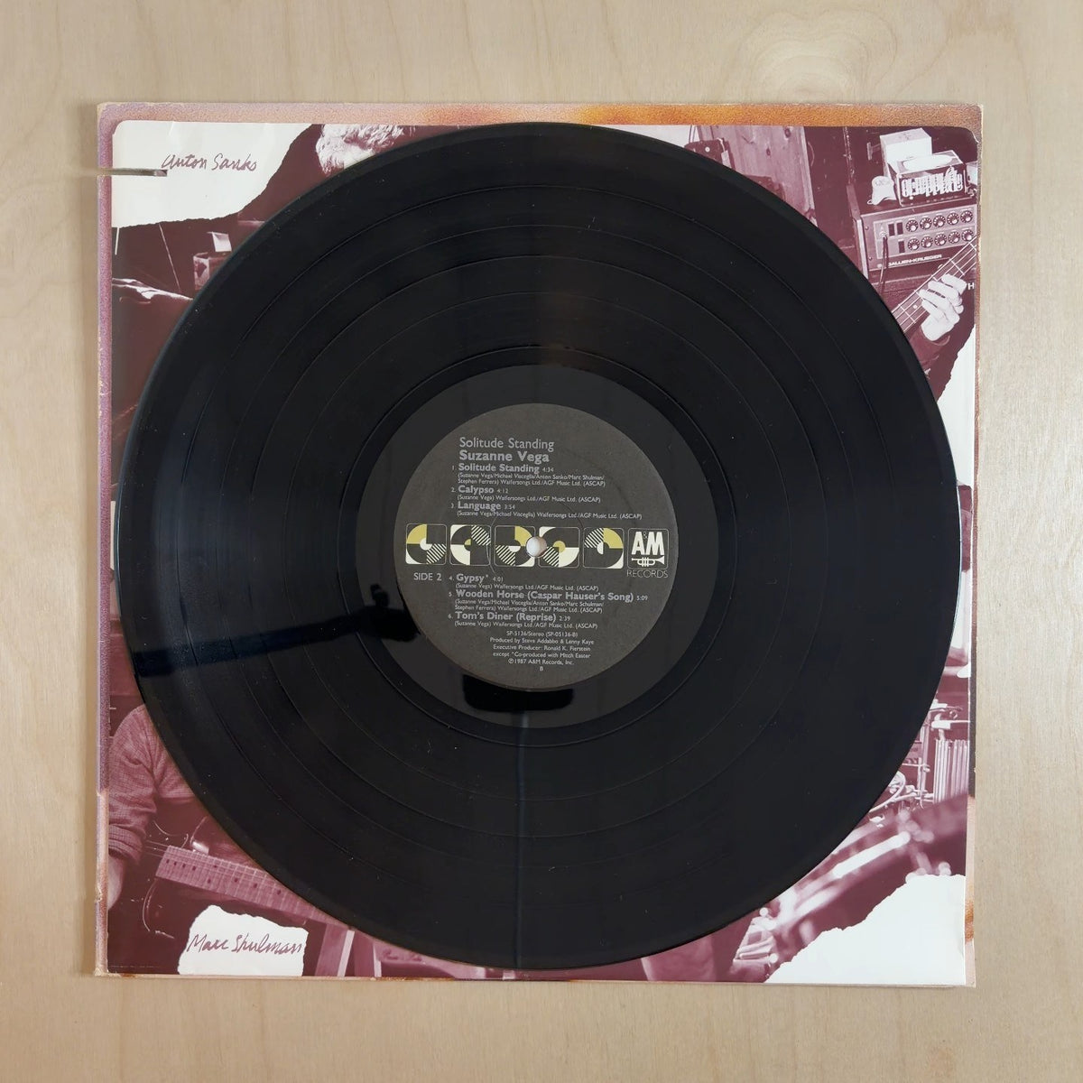 Suzanne Vega – Solitude Standing – record label
