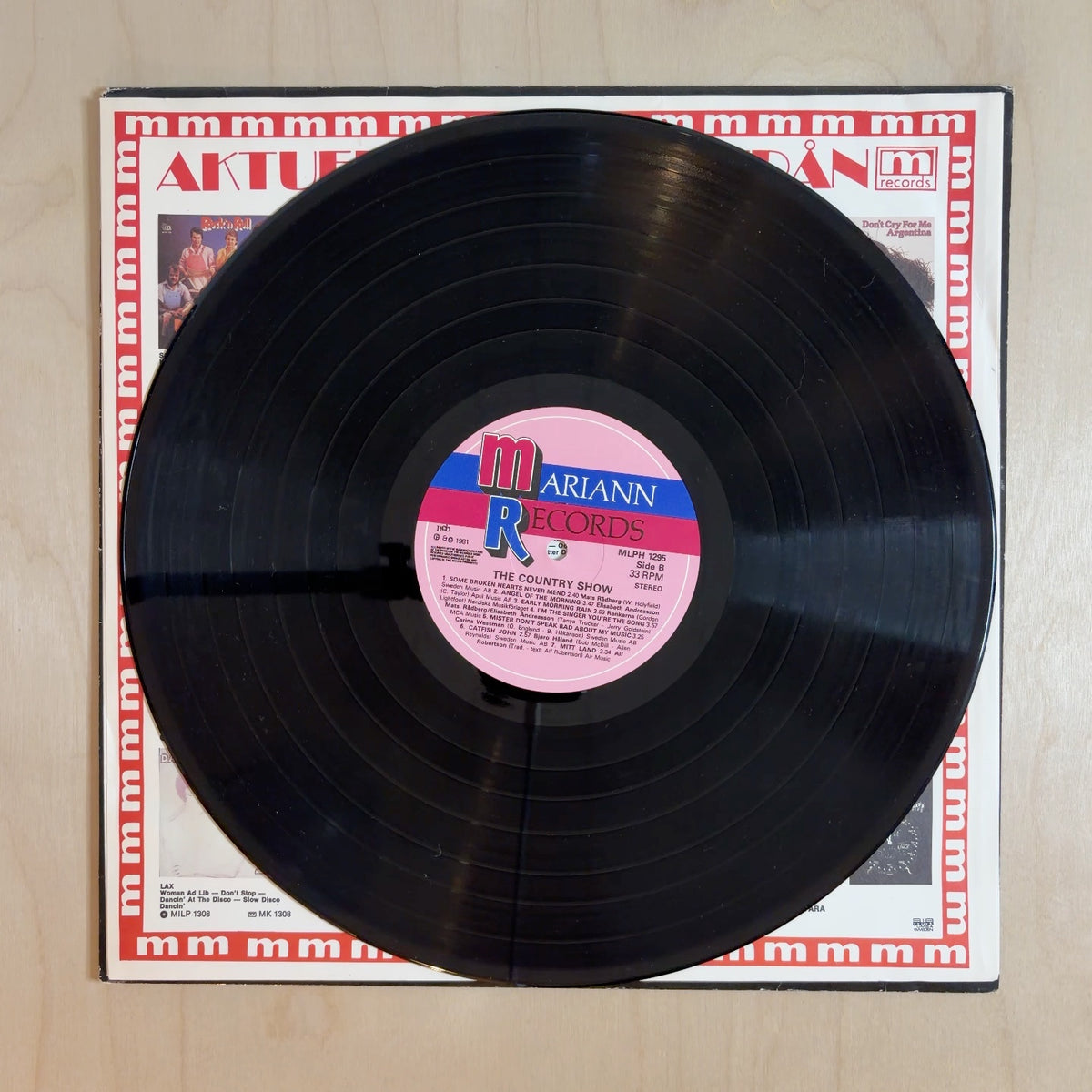 Various – The Country Show – record label