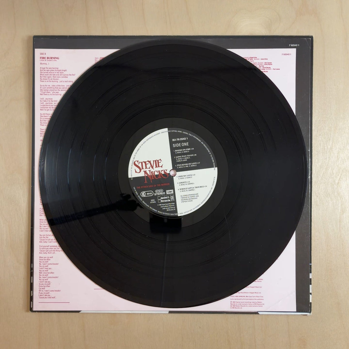 Stevie Nicks – The Other Side Of The Mirror – record label