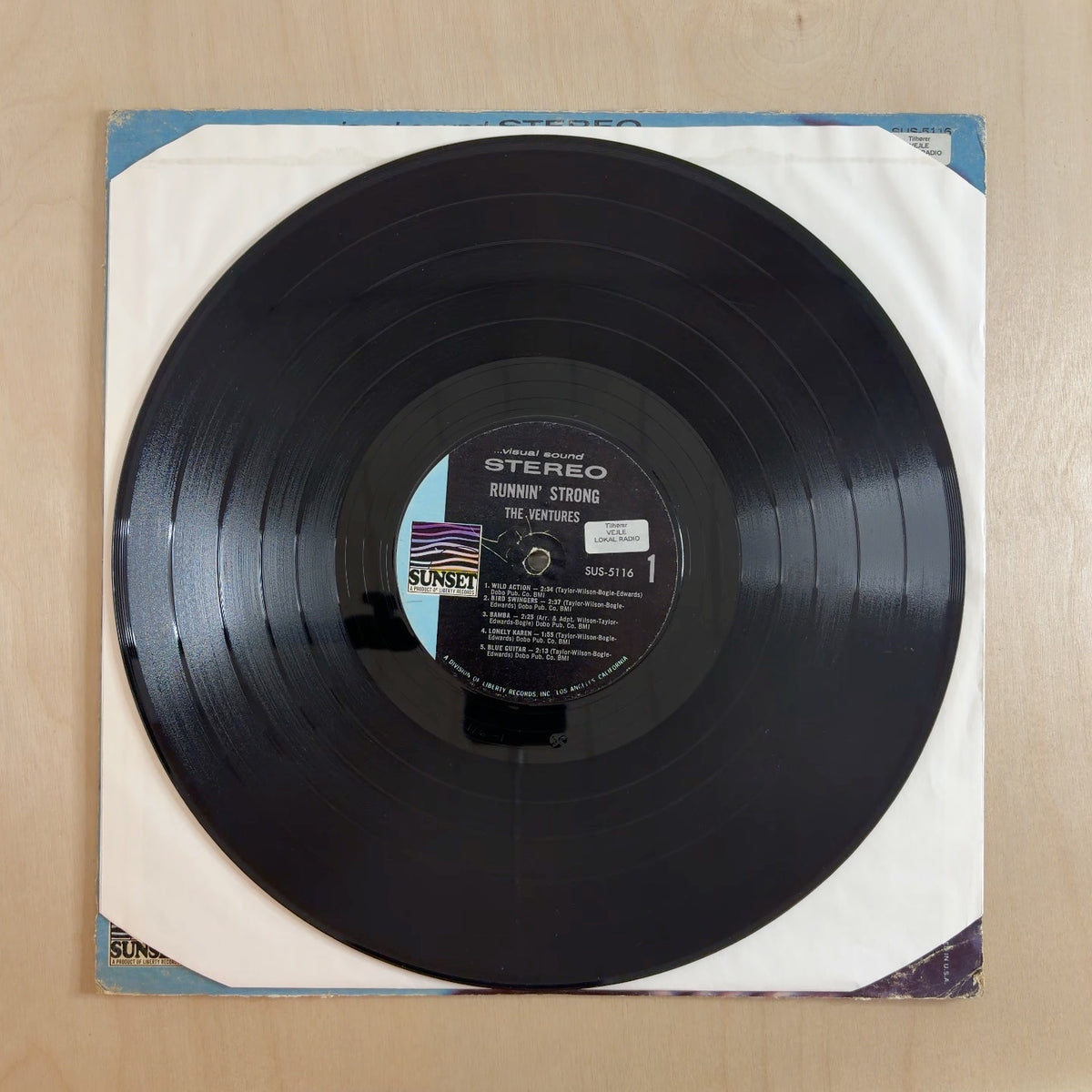 The Ventures – Runnin’ Strong – record label