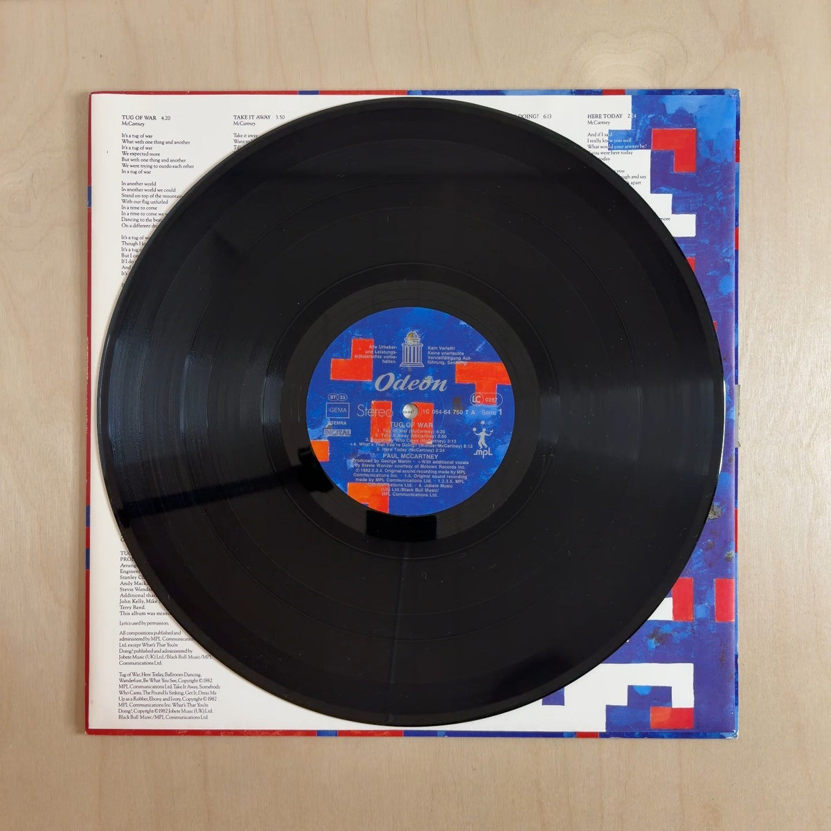 Paul McCartney – Tug Of War – record label