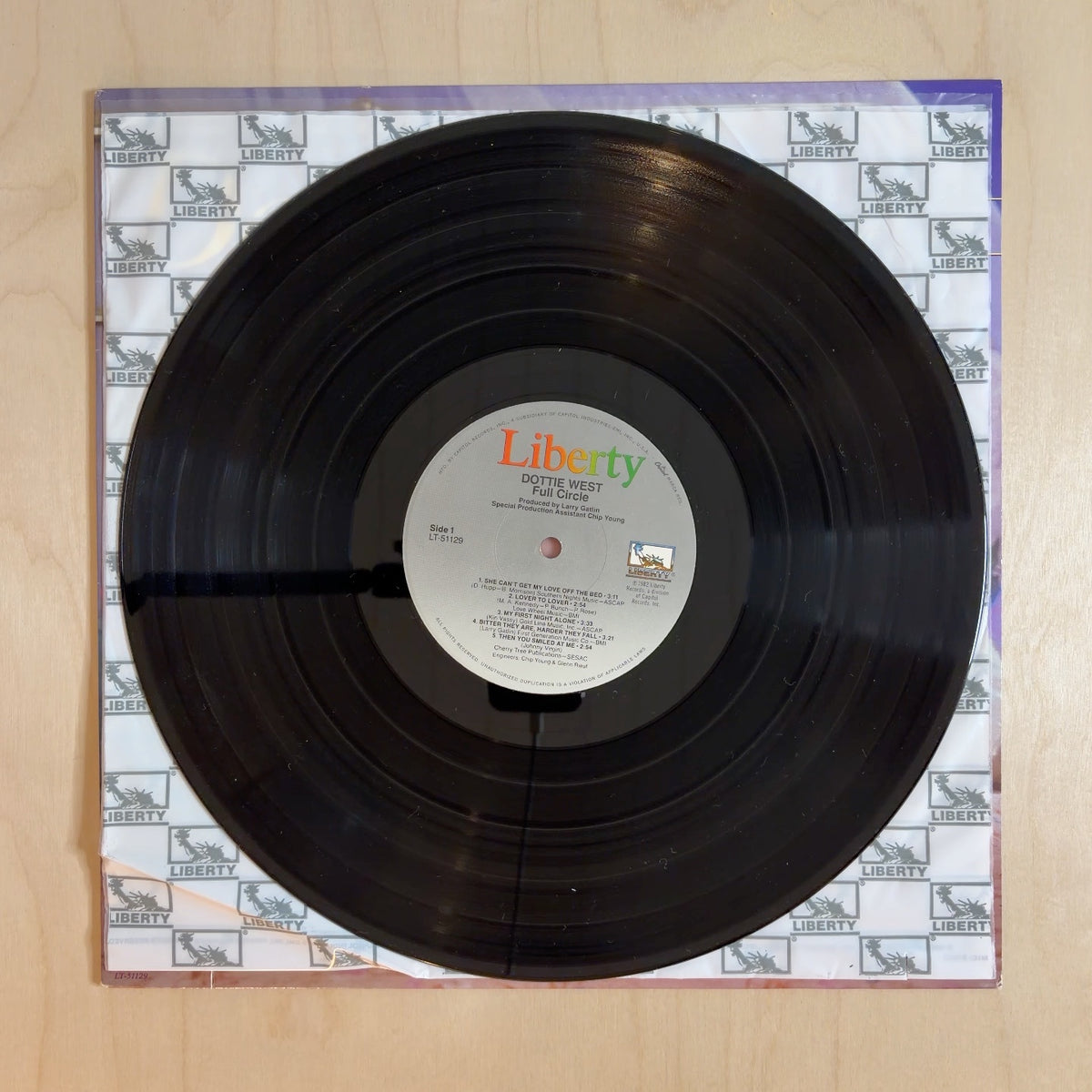 Dottie West – Full Circle – record label