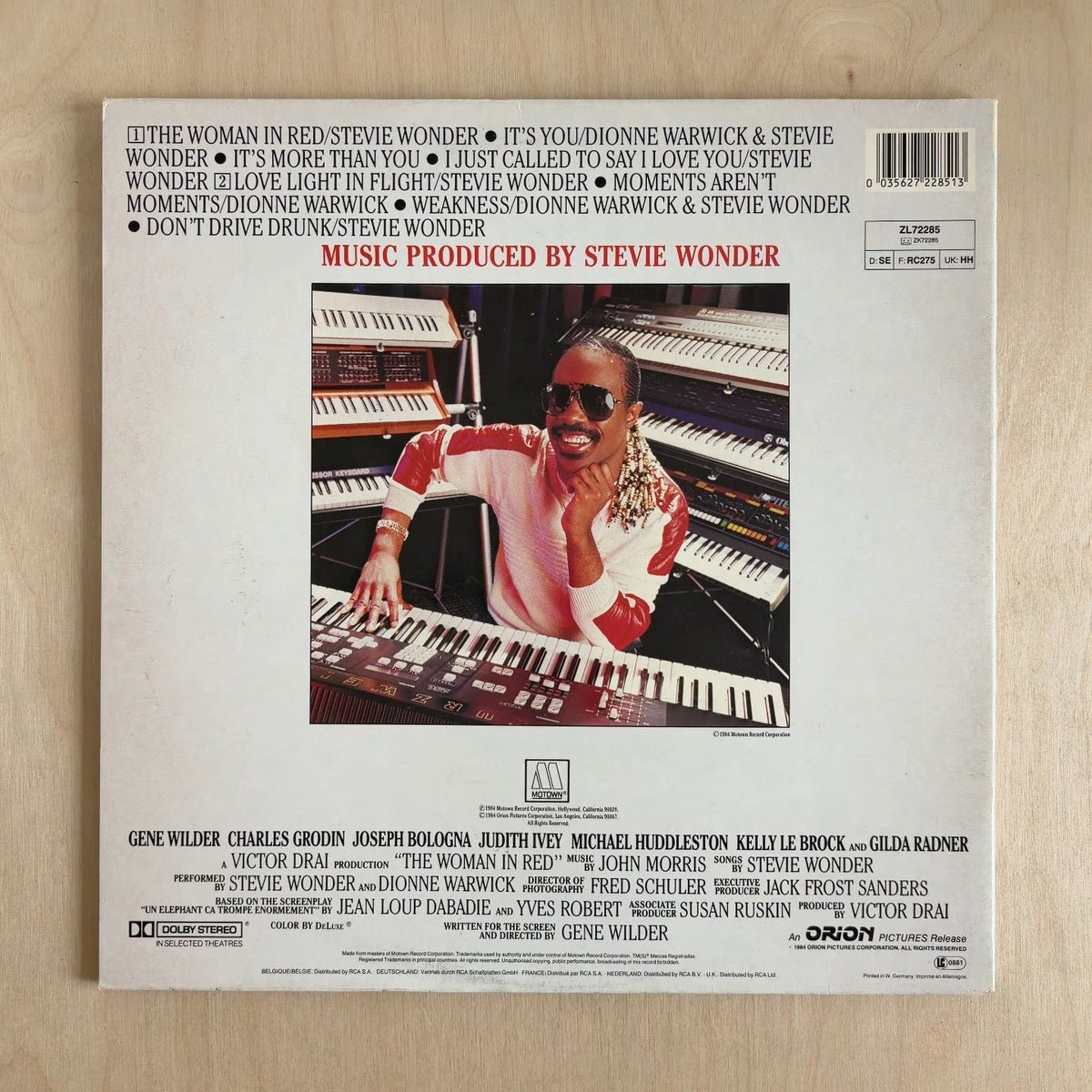 Stevie Wonder – The Woman In Red (Selections From The Original Motion Picture Soundtrack) – back cover
