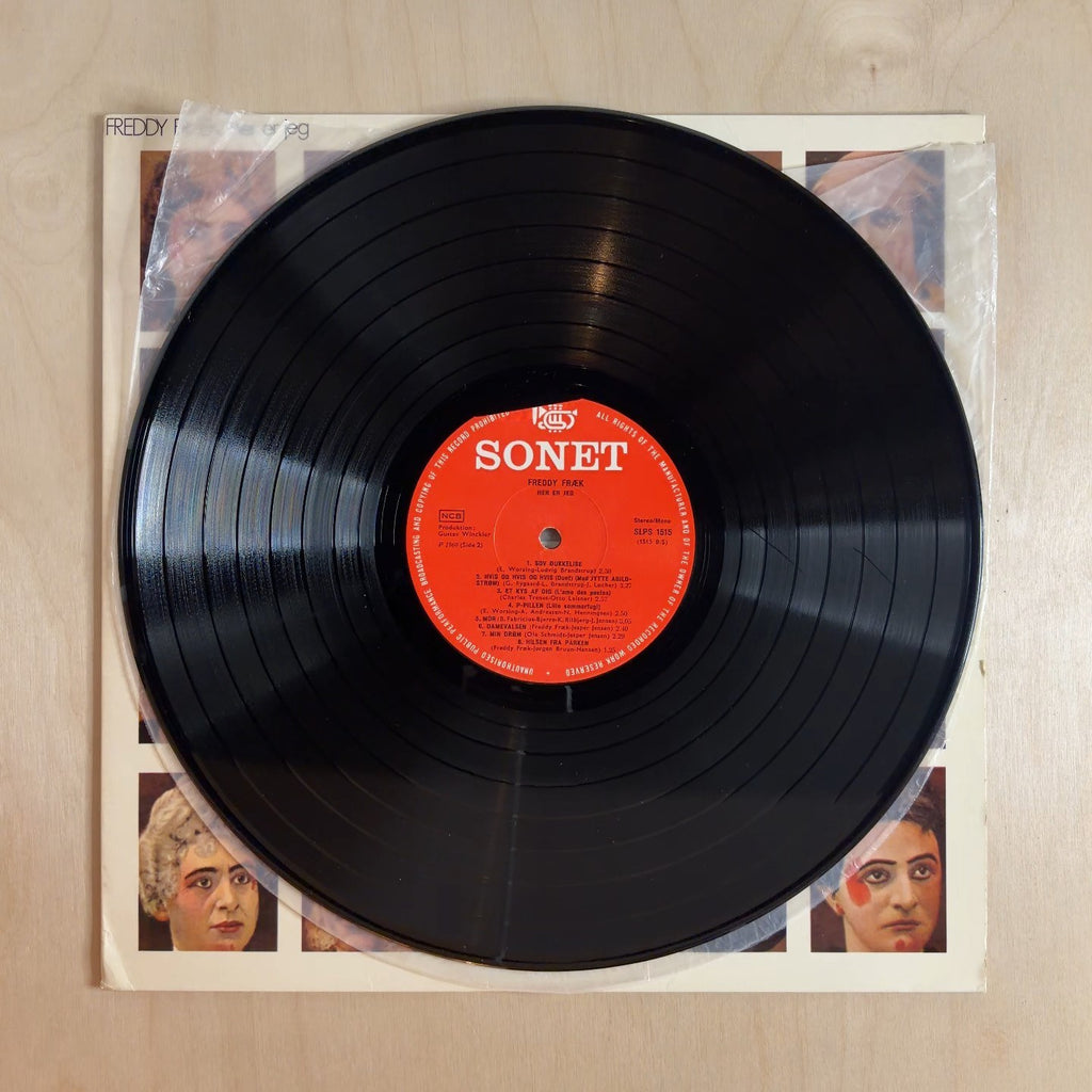 Freddy Fræk – Her Er Jeg – record label