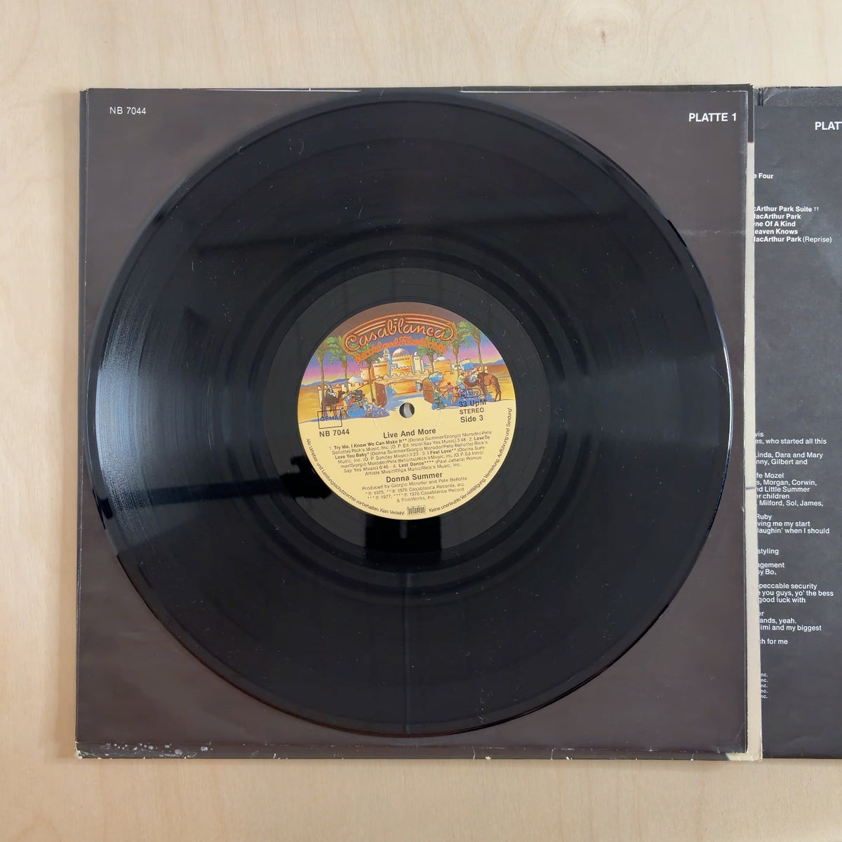 Donna Summer – Live And More – record label