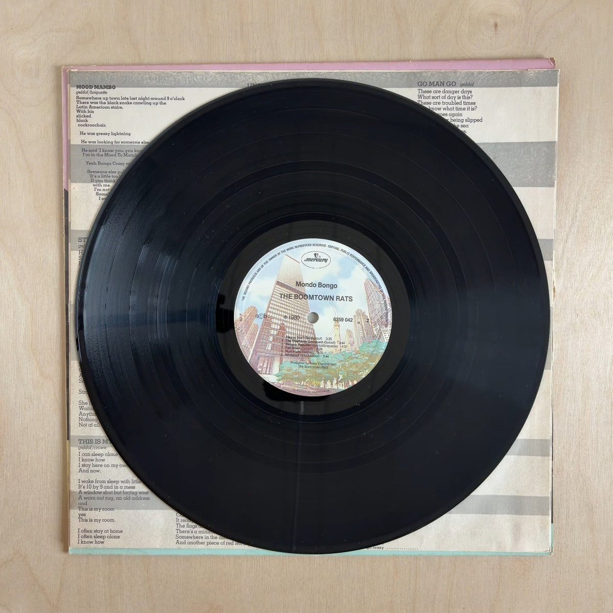 The Boomtown Rats – Mondo Bongo – record label