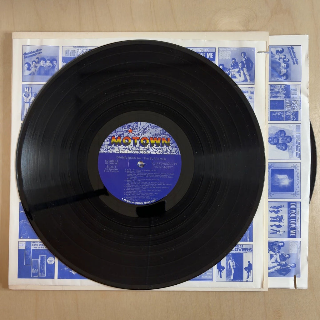 The Supremes – Captured Live On Stage ! – record label