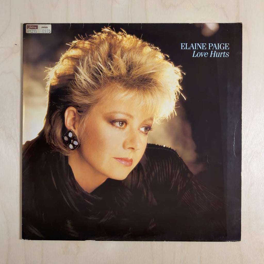 Elaine Paige – Love Hurts