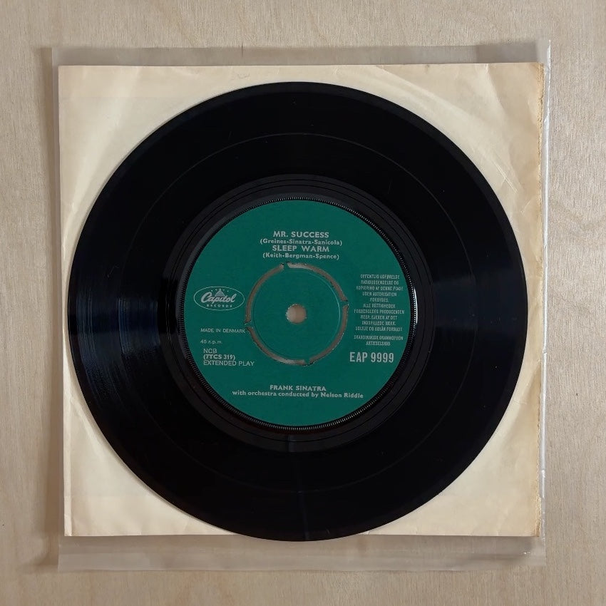Frank Sinatra – Mr. Success – back cover