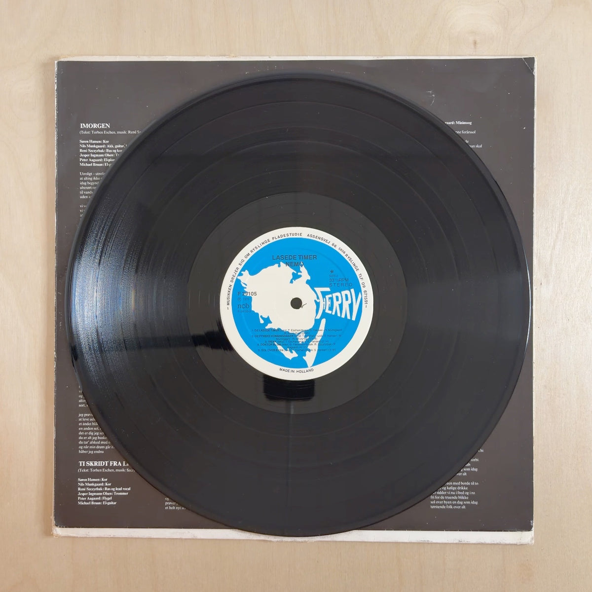 Nemo – Lasede Timer – record label
