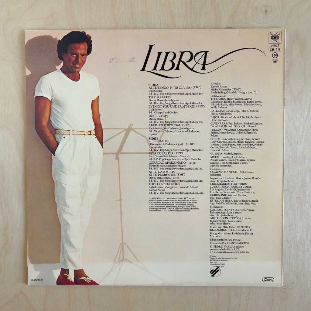 Julio Iglesias – Libra – back cover