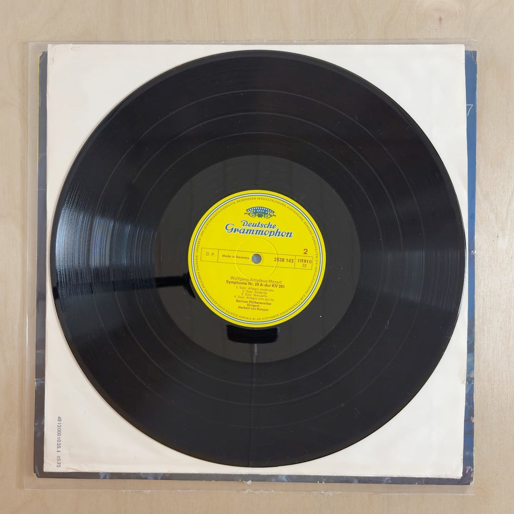 Wolfgang Amadeus Mozart, Herbert von Karajan, Berliner Philharmoniker – Serenata Notturna – record label