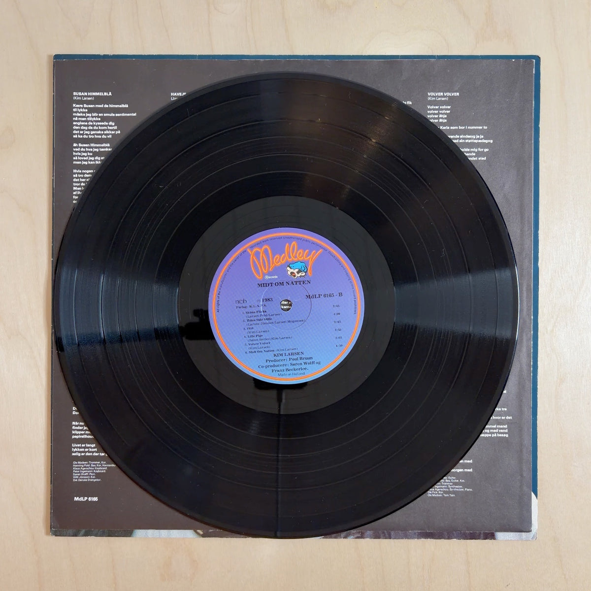 Kim Larsen – Midt Om Natten
