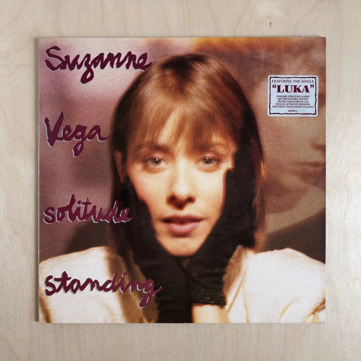 Suzanne Vega – Solitude Standing – front cover