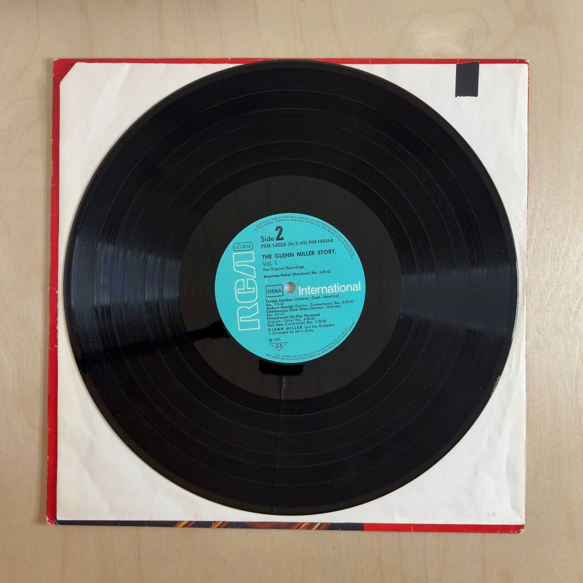 Glenn Miller And His Orchestra – The Glenn Miller Story – Volume 1 (The Original Recordings) – record label