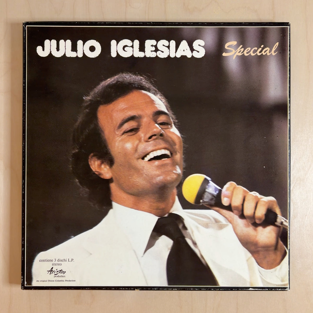 Julio Iglesias – Special