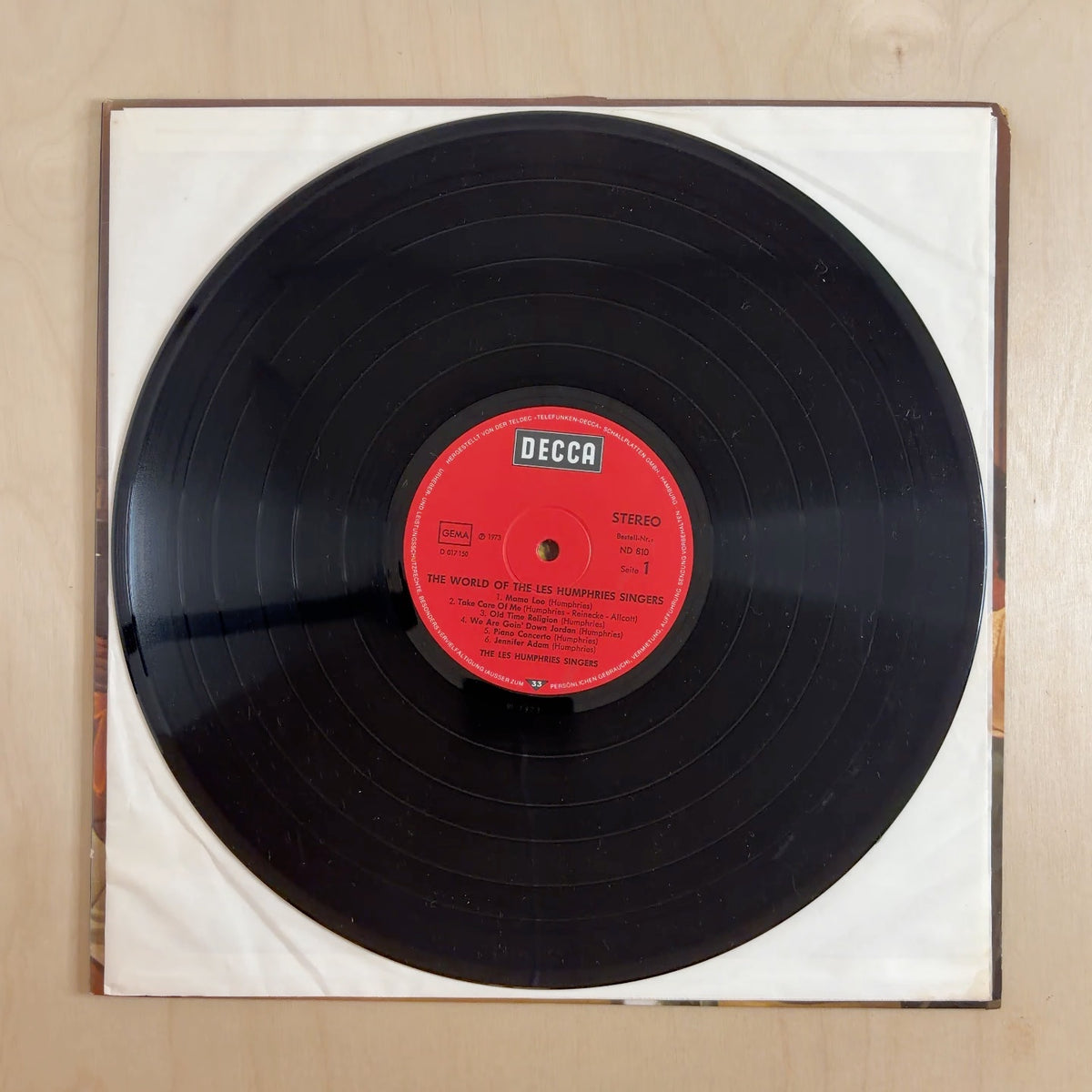 Les Humphries Singers – The World Of The Les Humphries Singers – record label