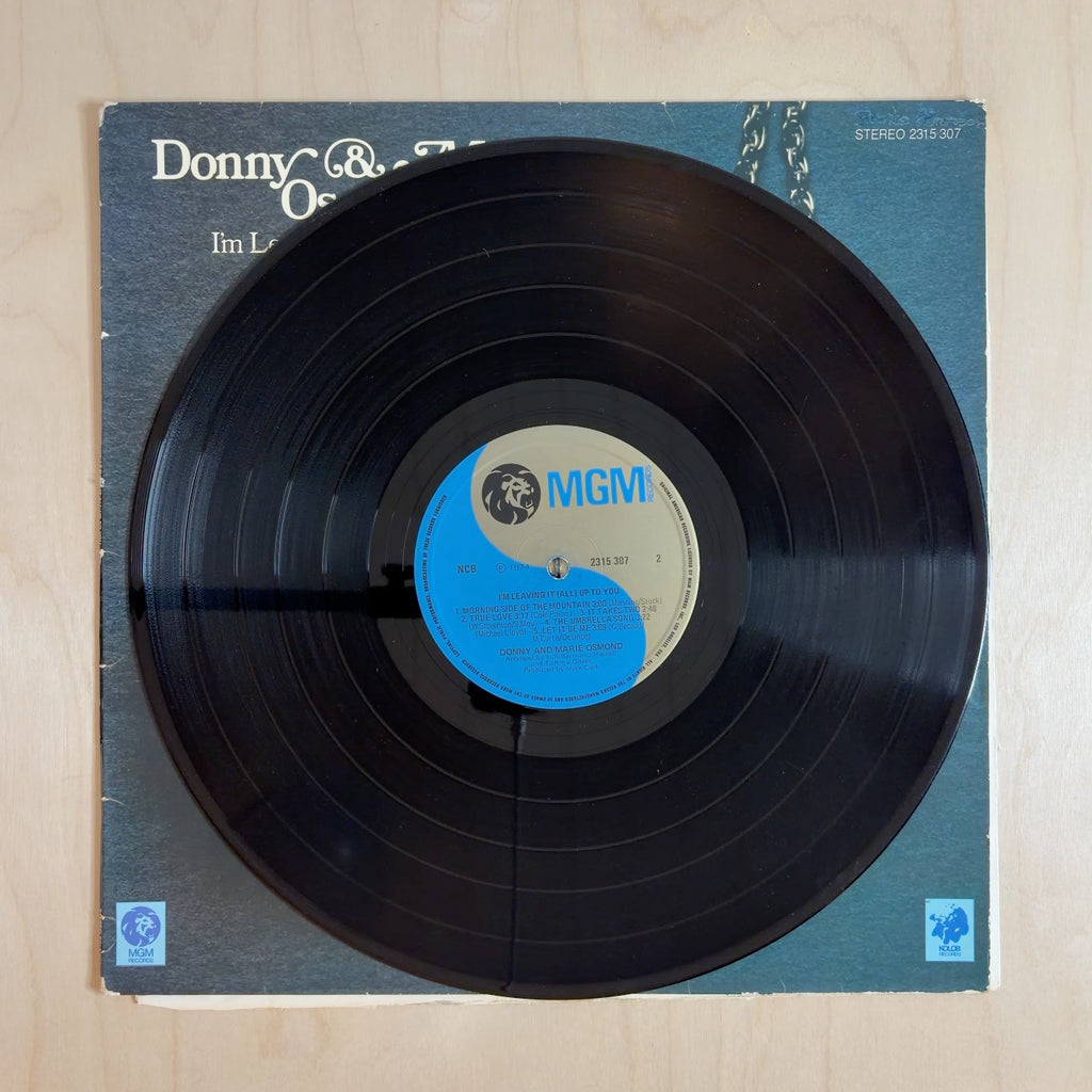 Donny & Marie Osmond – I'm Leaving It All Up To You