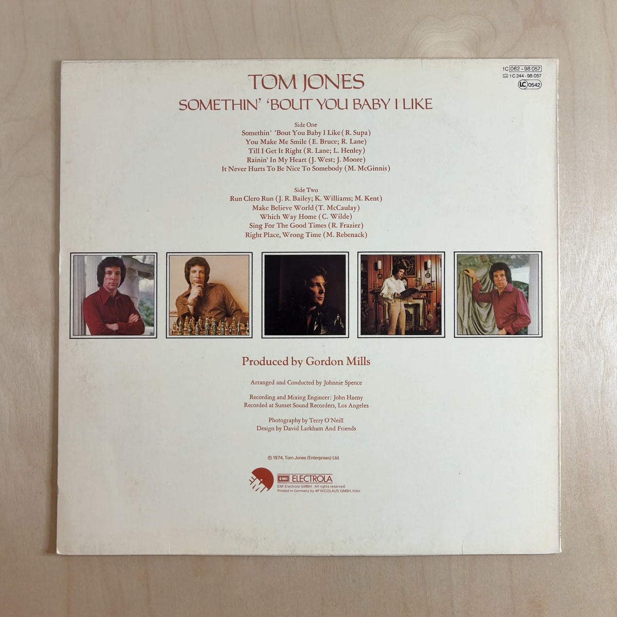 Tom Jones – Somethin' 'Bout You Baby I Like – back cover