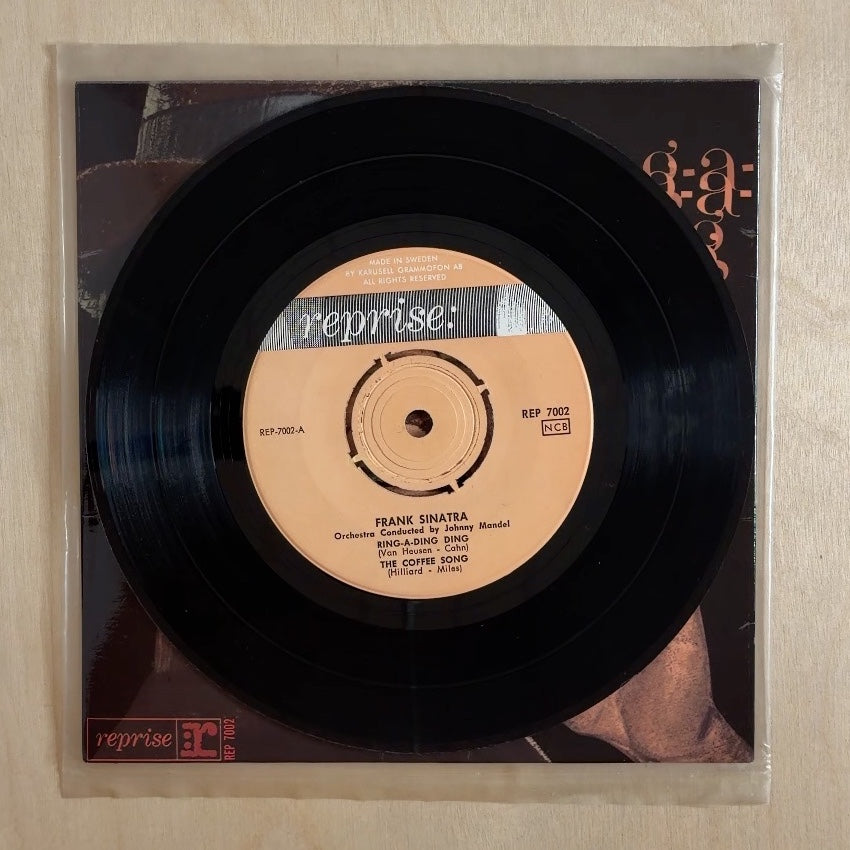 Frank Sinatra – Ring-A-Ding Ding! – record label