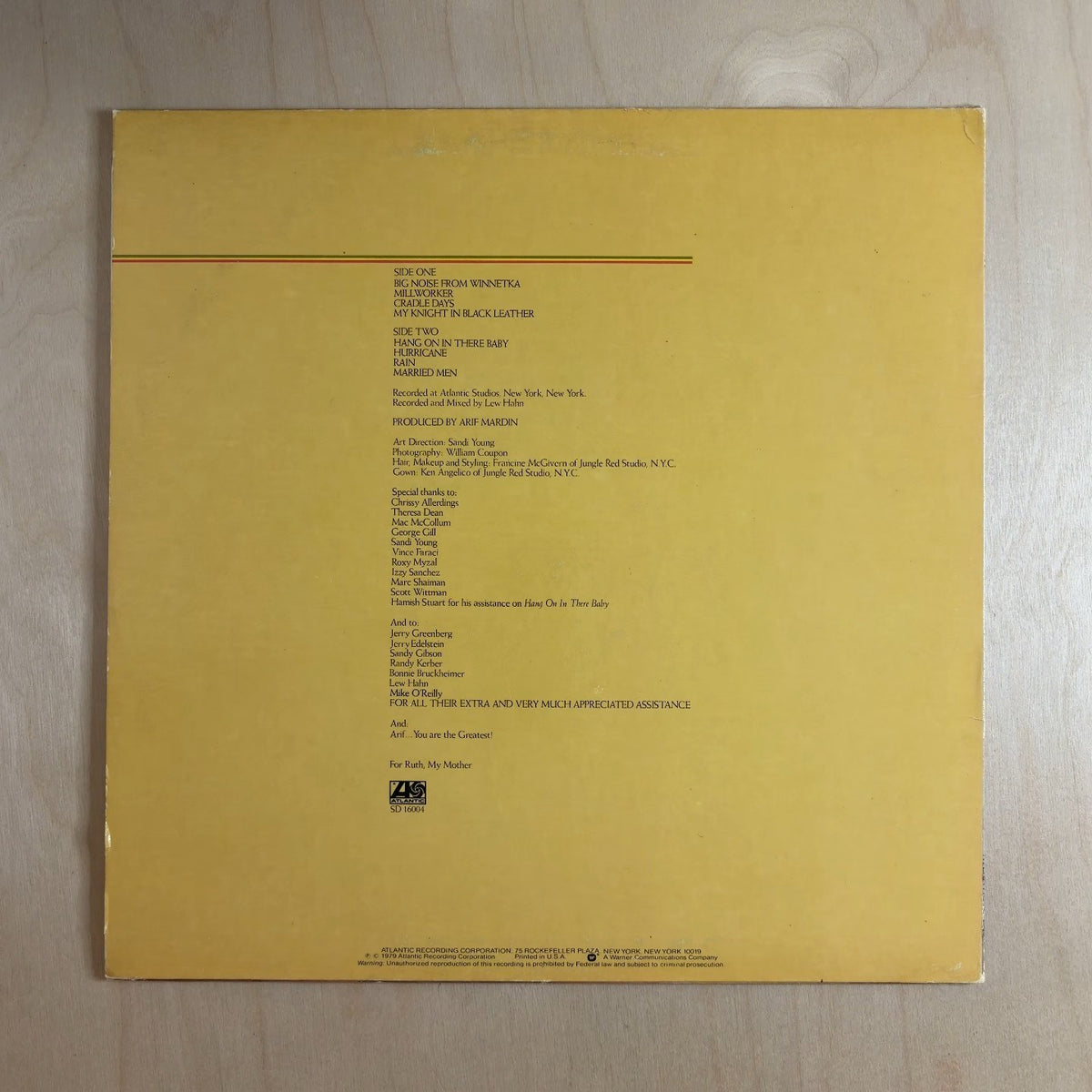 Bette Midler – Thighs And Whispers – back cover