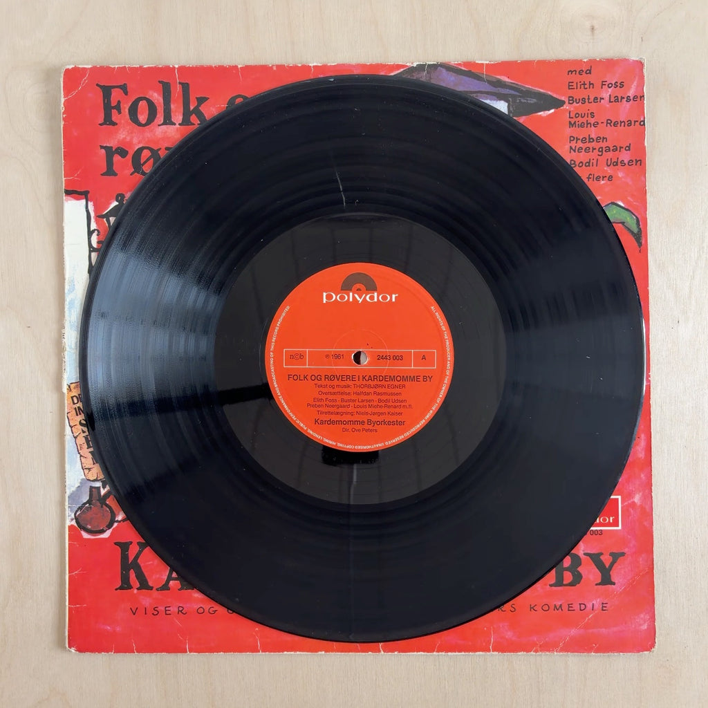 Various – Folk Og Røvere I Kardemomme By / Sørøvere, Hottentotter Og Muntre Musikanter – record label