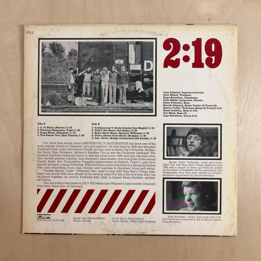Lars Stiigvad's Jazzorkester, Bjarne "Liller" Pedersen – 2:19 – back cover