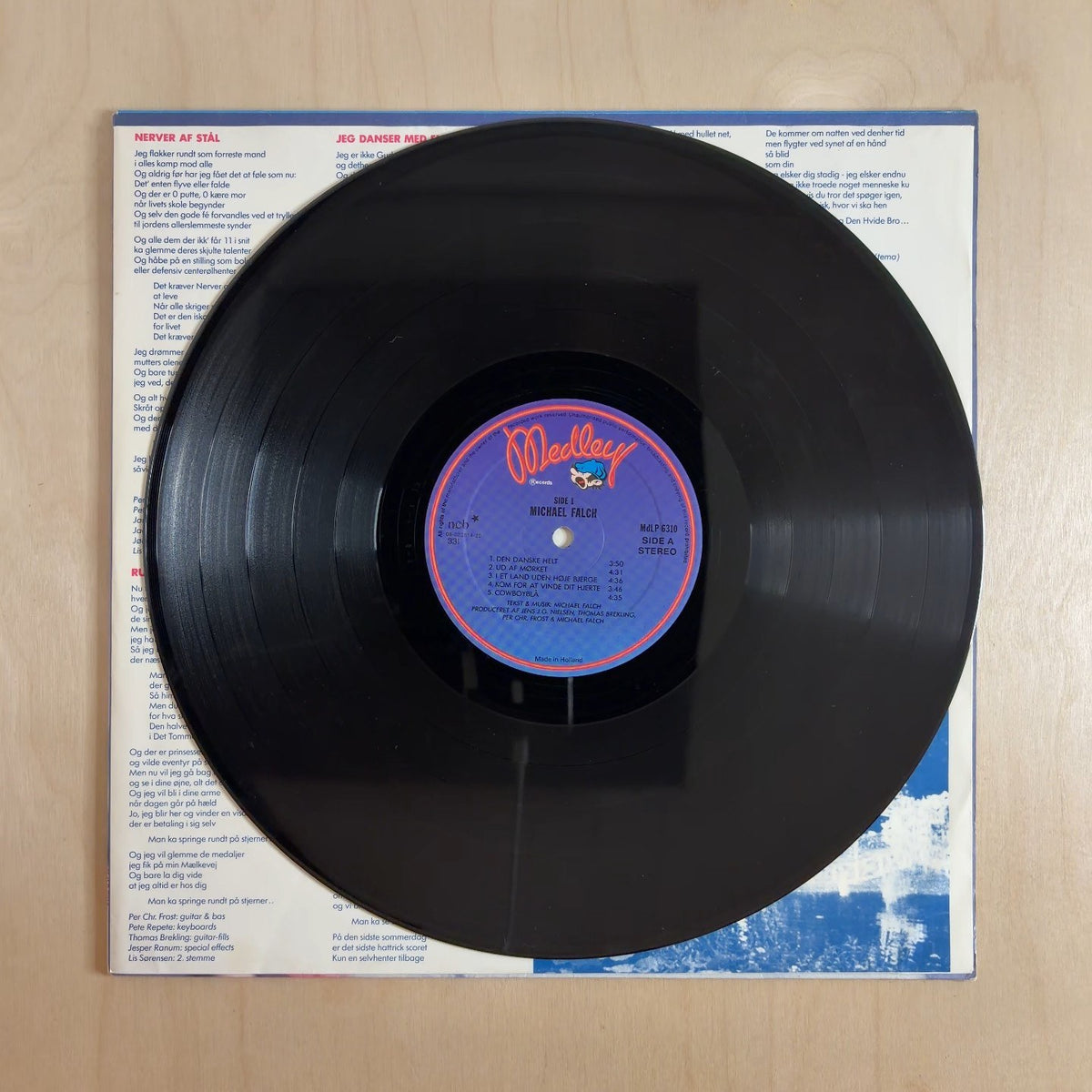 Michael Falch – Det Andet Land – record label